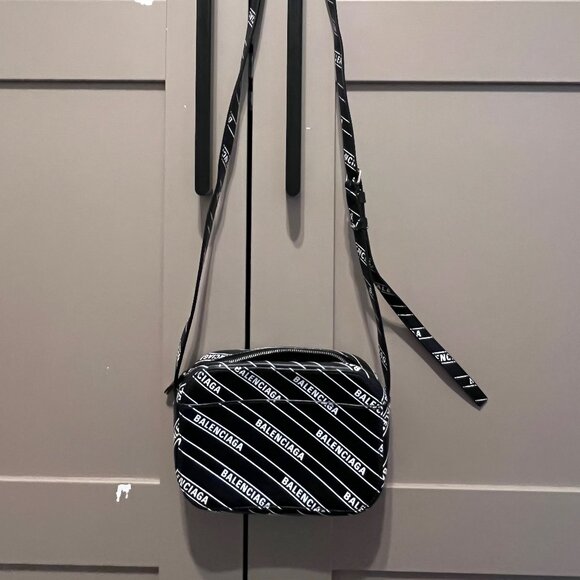 Balenciaga Camera Bag - Picture 1 of 6